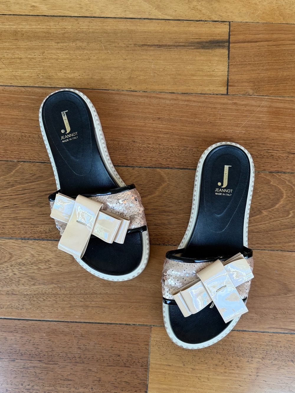 Beige/Pink Sequin Bow Slide Sandals. Size 37.